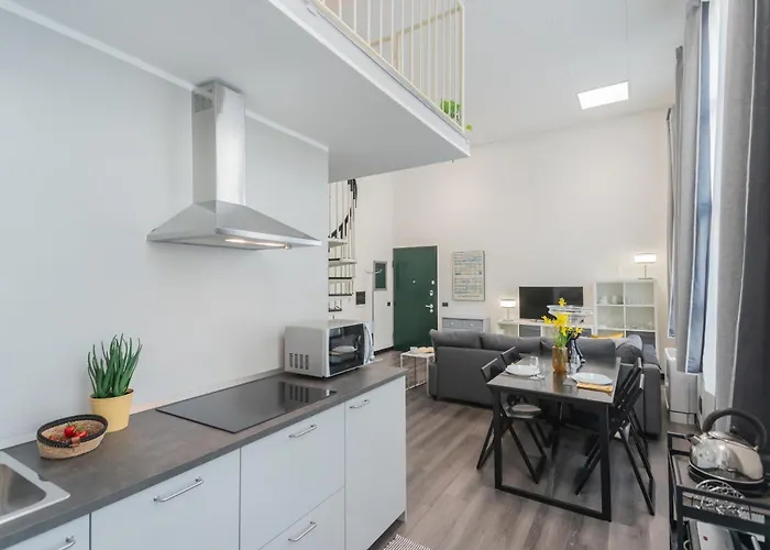 Architect's Loft By Rent *