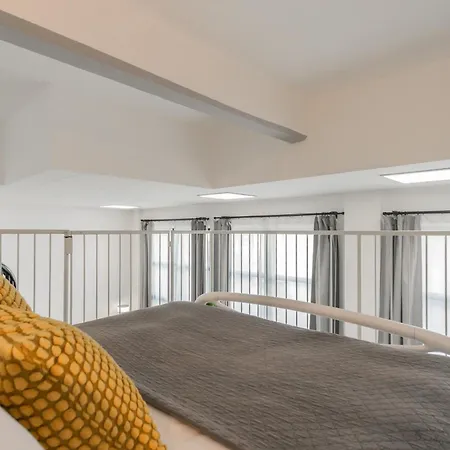 Architect's Loft By Rent