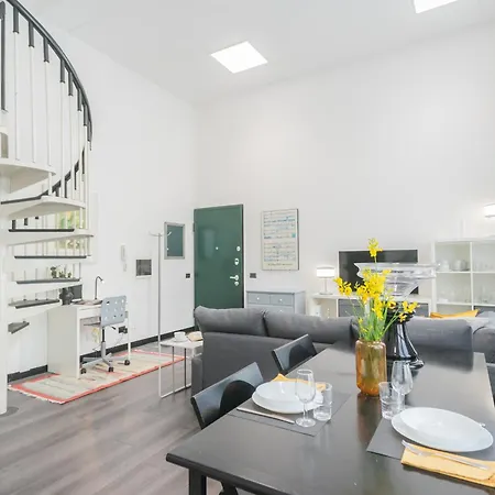 Architect's Loft By Rent * Como