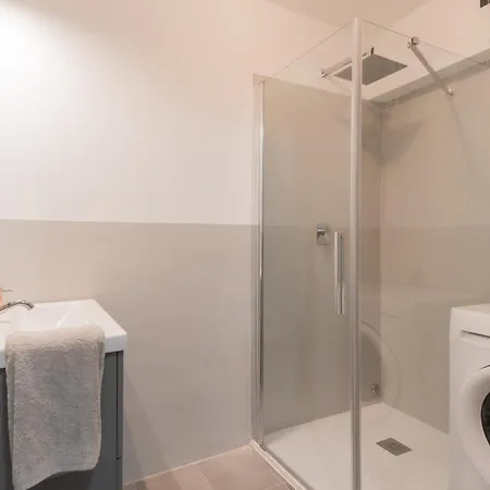 Architect's Loft By Rent Apartment