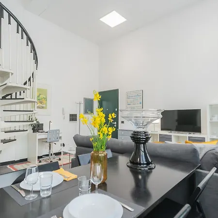 Architect's Loft By Rent * Como