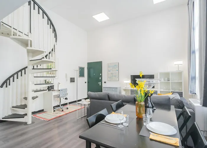 Architect's Loft By Rent * Como