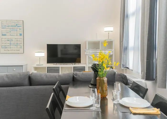 Architect's Loft By Rent * Como